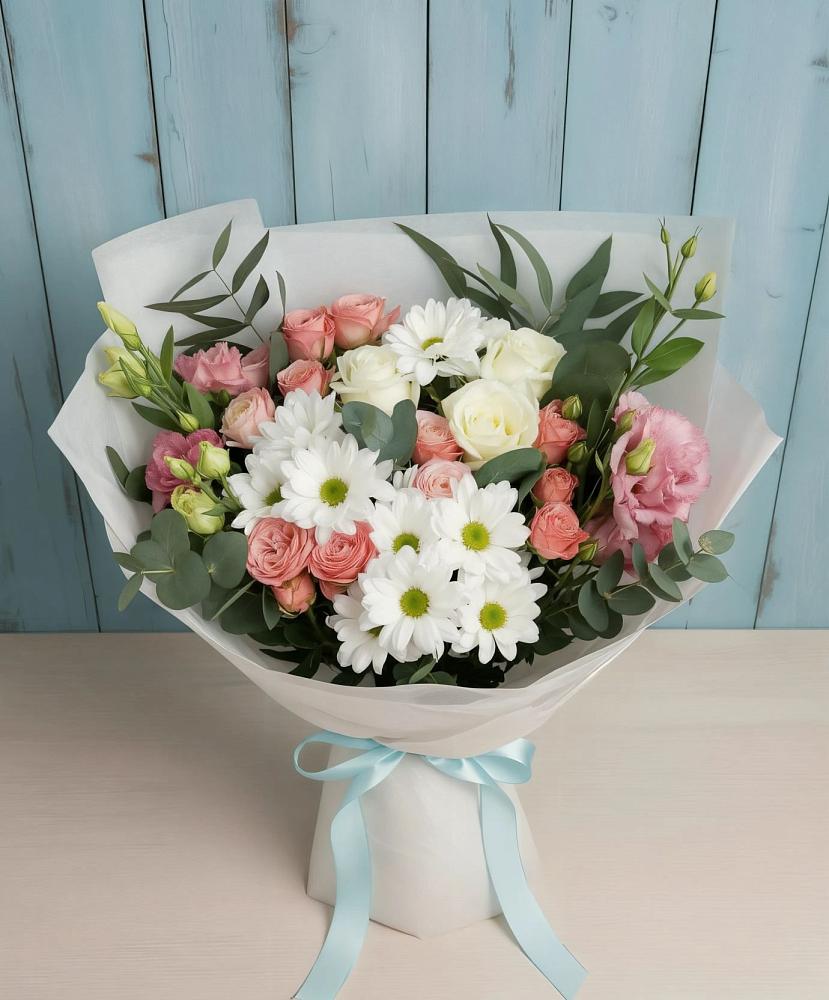 Букет цветов из: Розы, Лизиантусы и Хризантемы в Аксарке
