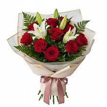 Букет цветов из:  Лилии и Розы в Аксарке