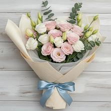 Букет цветов из:  Лизиантусы в Аксарке