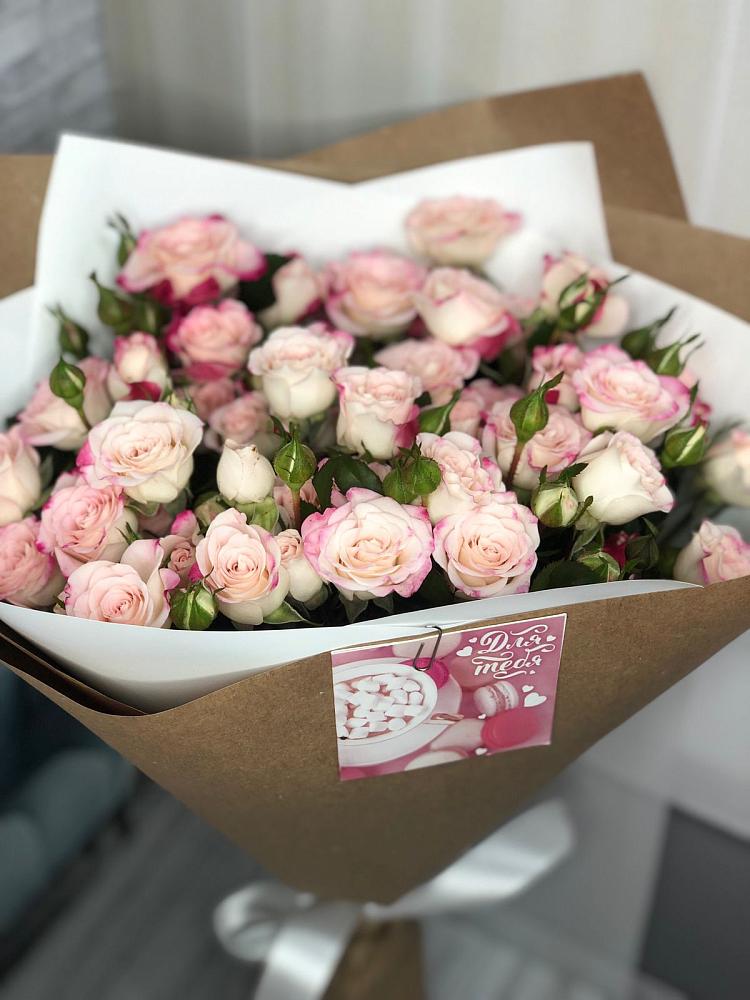 Букет цветов из: Розы в Аксарке