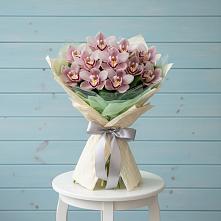 Букет цветов из:  Орхидеи и Розы в Аксарке