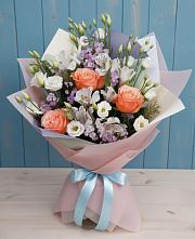 Букет цветов из:  Лизиантусы, Розы, Альстромерии и Гипсофила #REPLACE_PRED# Аксарке