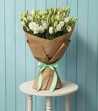 Букет цветов из:  Лизиантусы в Аксарке