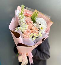 Букет цветов из:  Хризантемы и Розы в Аксарке