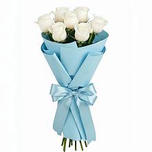 Букет 7 белых роз Проуд в Аксарке