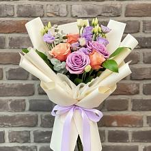 Букет цветов из:  Лизиантусы и Розы #REPLACE_PRED# Аксарке